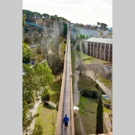 Eiffel Bridge Boutique Lägenhet Girona